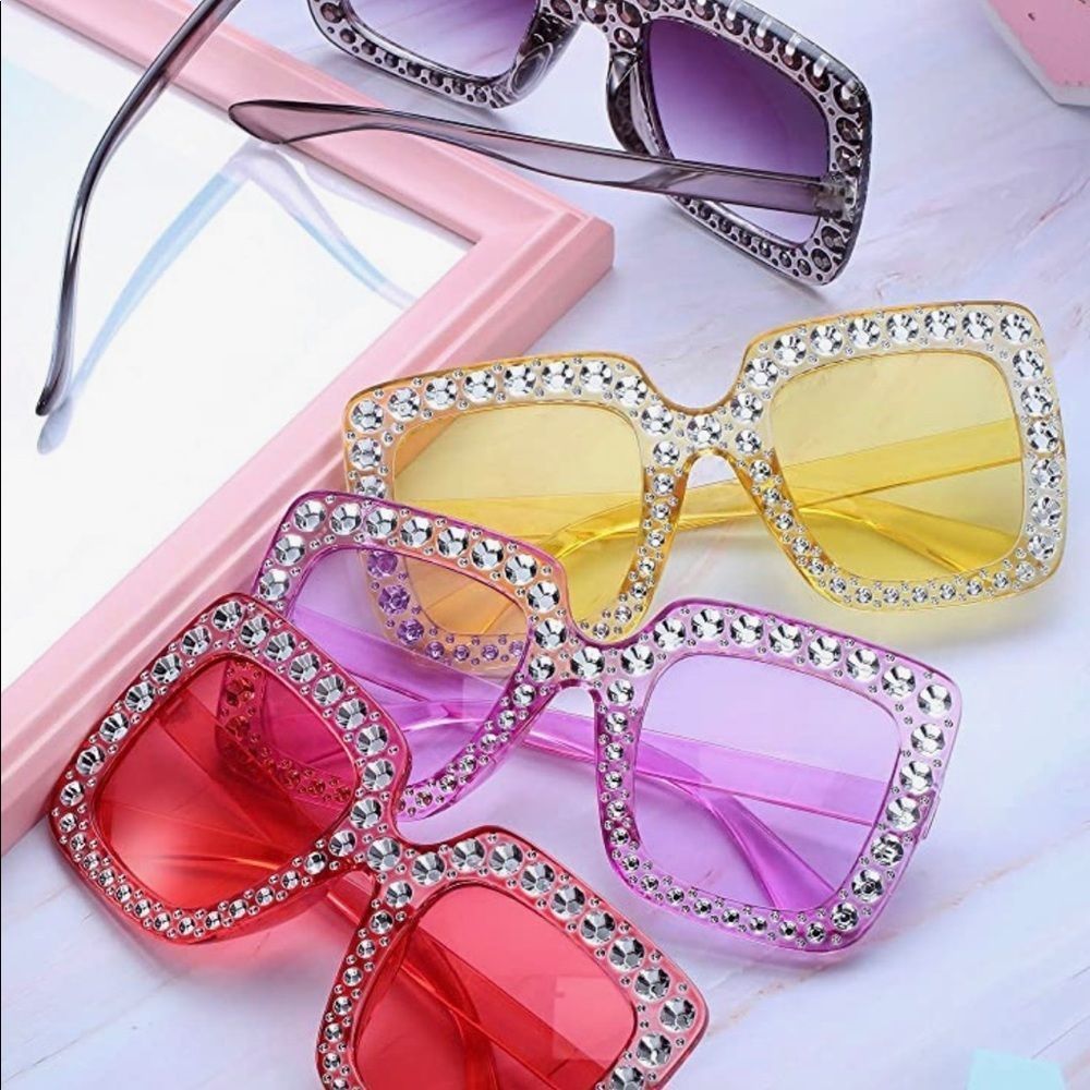 Oversized Women Rhinestone glasses